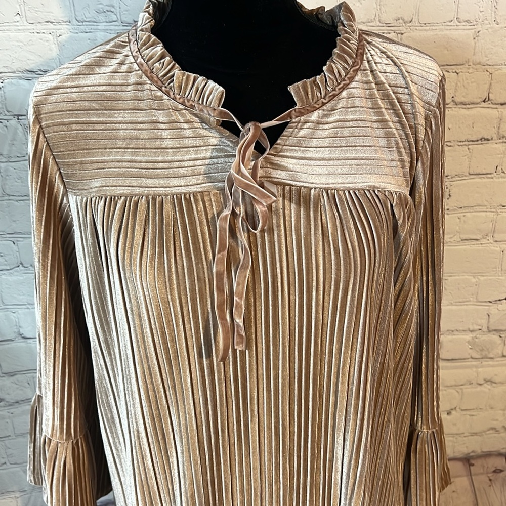 Medium Bob Mackie floor length dress. Bell sleeve. Medium weight.New with tags. - Picture 2 of 9